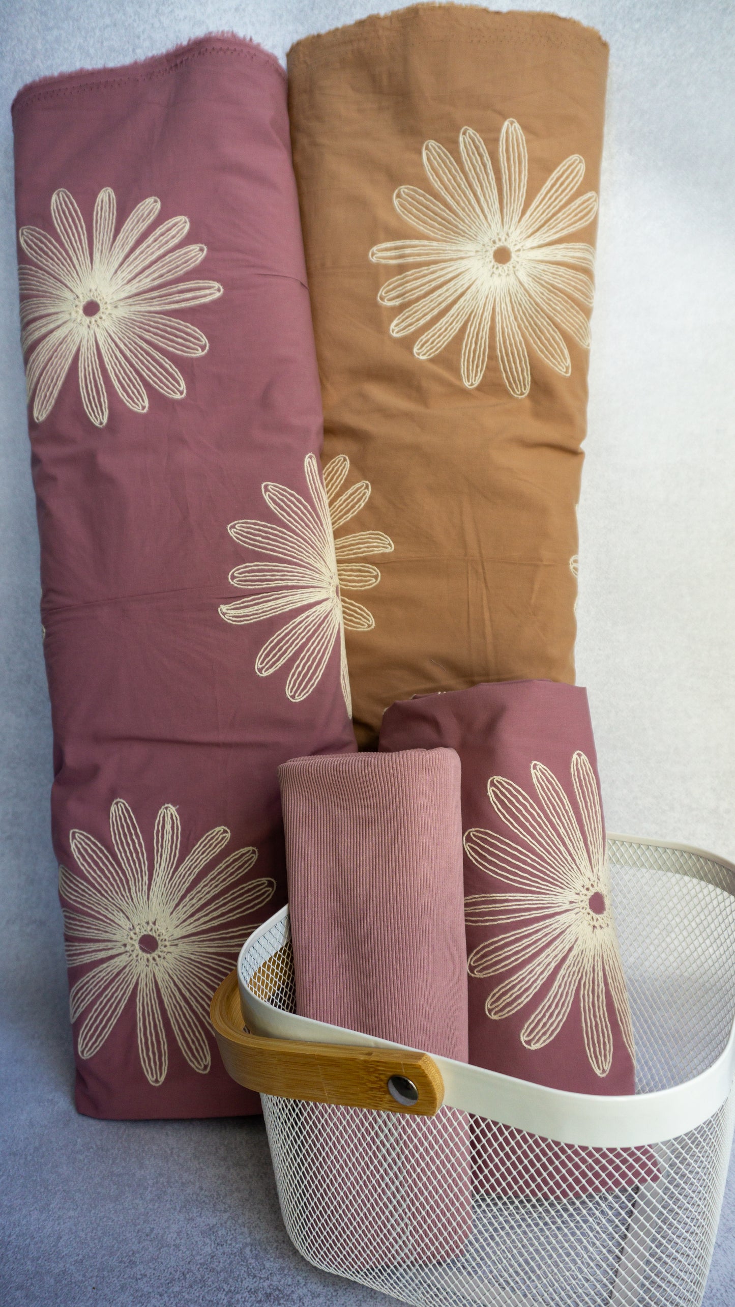 Webware Big Flowers - Gestickt